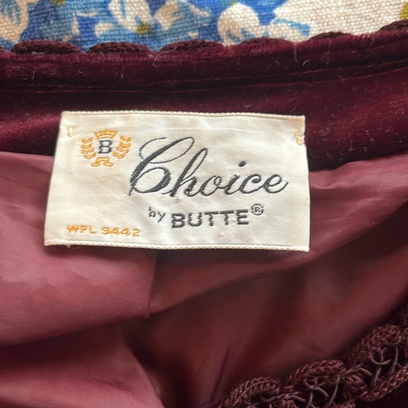 Vintage Velvet Jacket Maroon Burgundy Embellished Victorian 70s Pockets Fancy - Picture 15 of 15